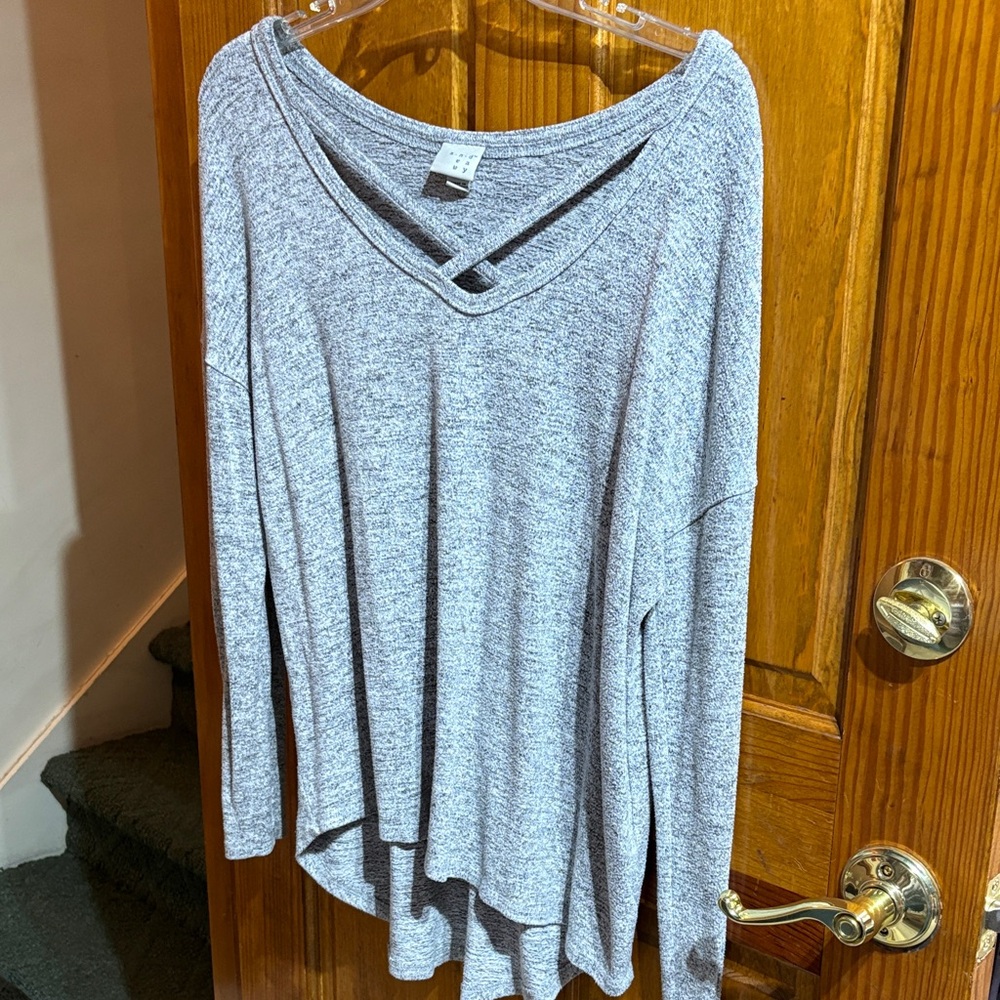 Casual Heather Gray Long Sleeve Women's Top